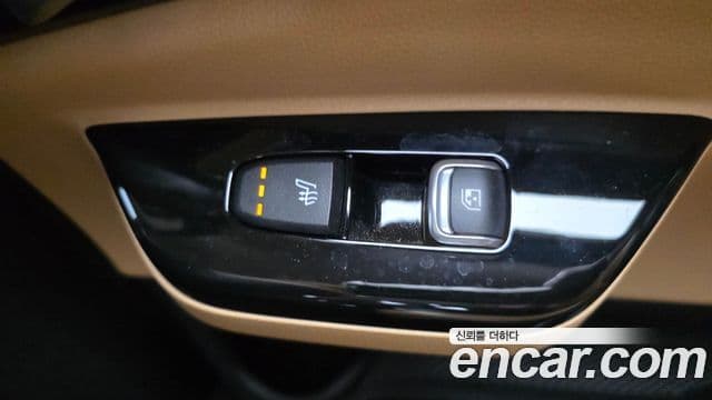 Kia Carnival 2023 — Фото 19/20