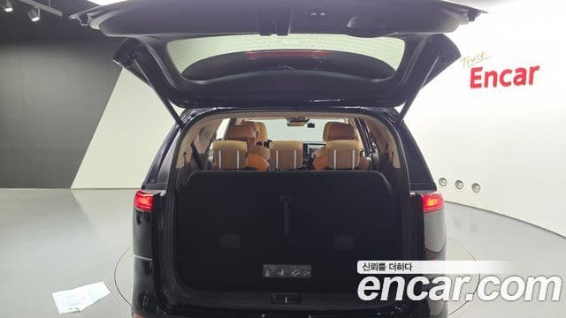 Kia Carnival 2023 — Фото 20/20