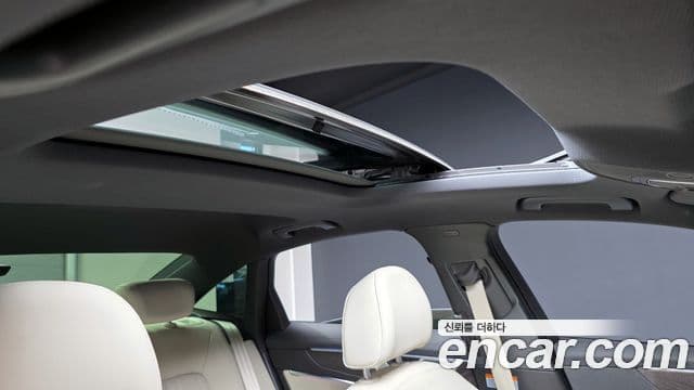 Audi A6 2023 — ფოტო 18/20