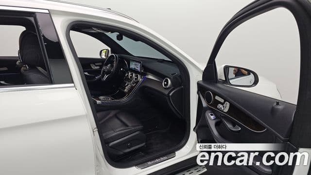 Mercedes-Benz GLC-Class 2020 — Şəkil 11/20