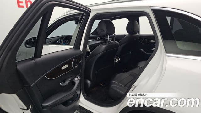 Mercedes-Benz GLC-Class 2020 — Şəkil 12/20