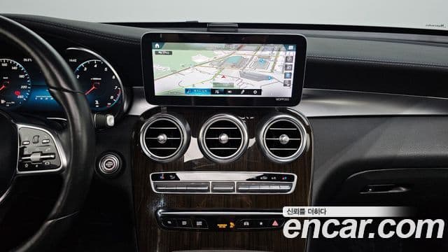 Mercedes-Benz GLC-Class 2020 — Şəkil 14/20