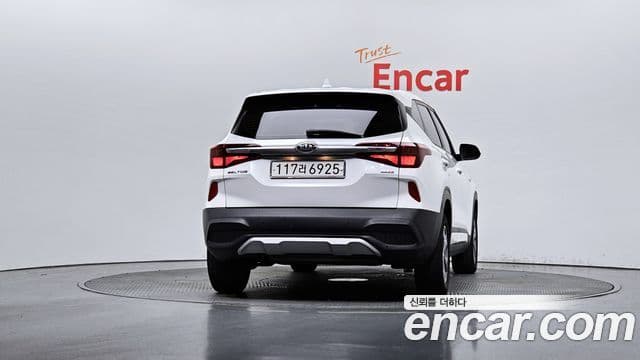 Kia Seltos 2020 — ფოტო 4/20