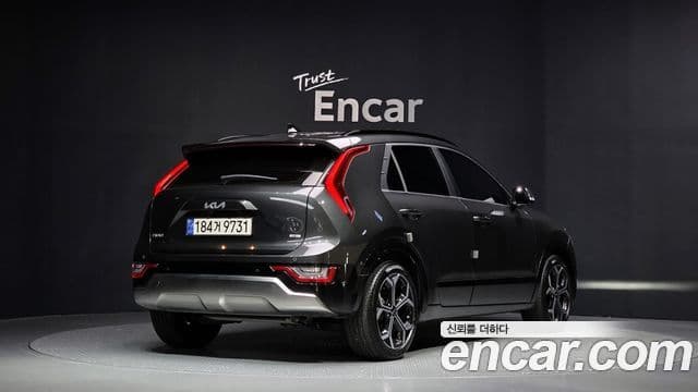 Kia Niro 2023 — Şəkil 2/20