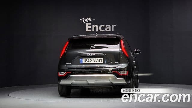 Kia Niro 2023 — Şəkil 4/20