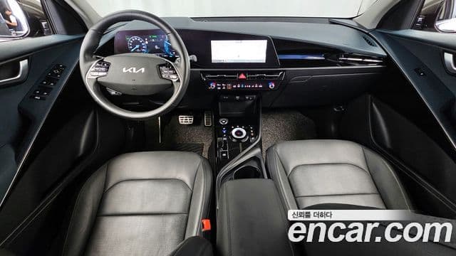 Kia Niro 2023 — Şəkil 7/20