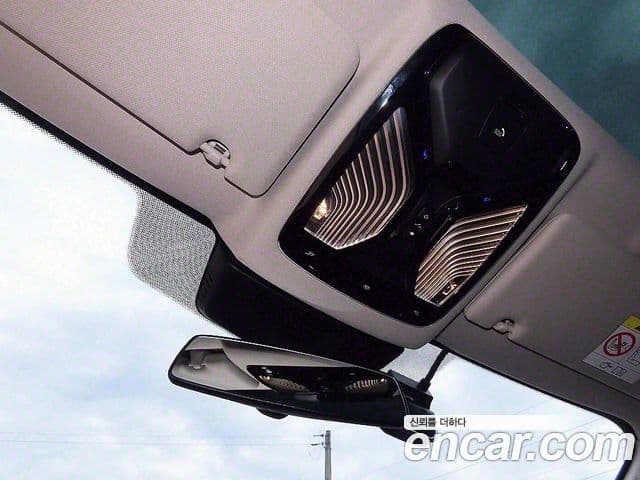 BMW 5 Series 2021 — ფოტო 16/20