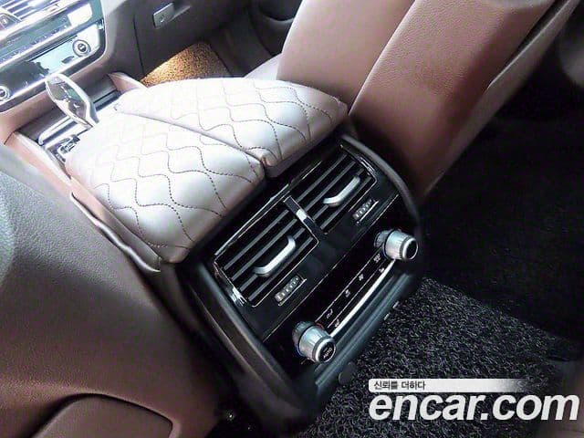 BMW 5 Series 2021 — ფოტო 18/20