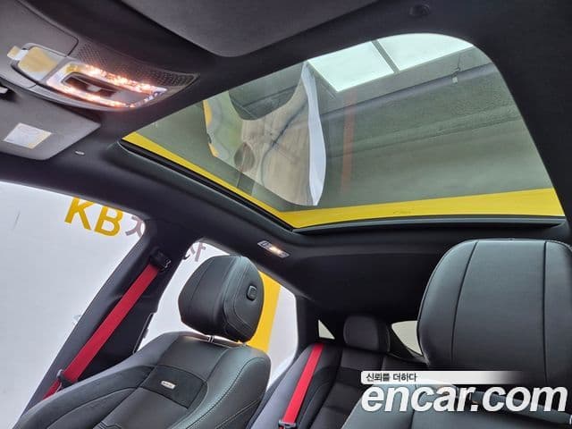 Mercedes-Benz GLE-Class 2024 — Photo 16/19