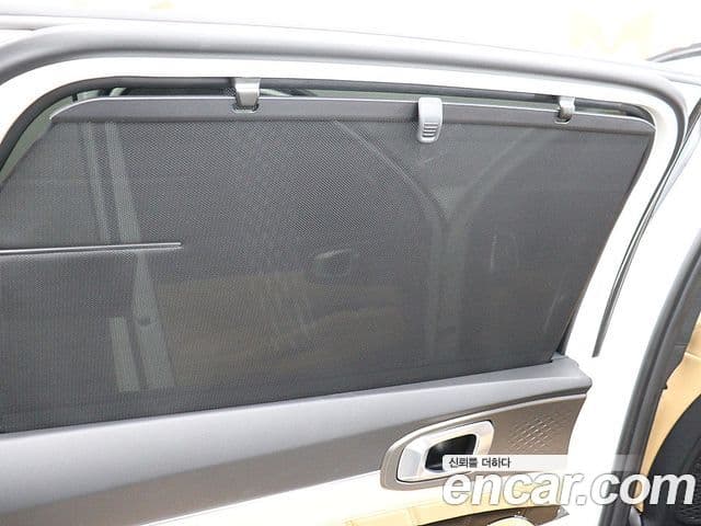 Kia Sorento 2023 — Şəkil 19/20