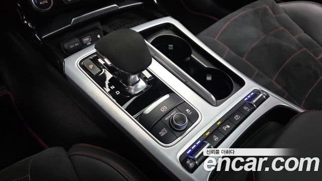 Kia Stinger 2022 — Şəkil 9/20