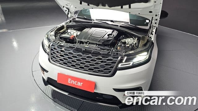 Land Rover Range Rover Velar 2023 — Şəkil 6/20