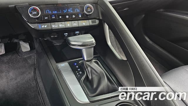 Hyundai The New Avante Hybrid 2021 — Şəkil 10/20