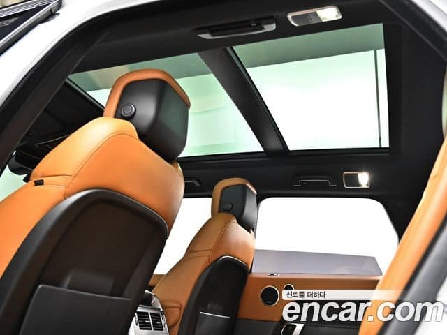 Land Rover Range Rover Sport 2019 — ფოტო 16/20