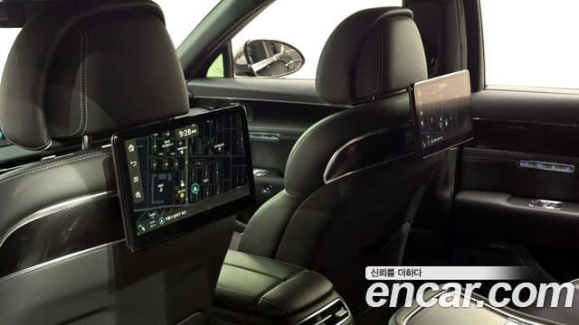 Genesis G90 2022 — ფოტო 16/20