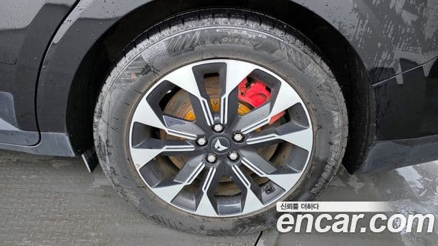 Kia Carnival 2021 — ფოტო 5/20