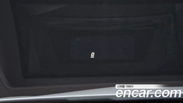 Mercedes-Benz EQE SUV 2023 — Şəkil 19/20