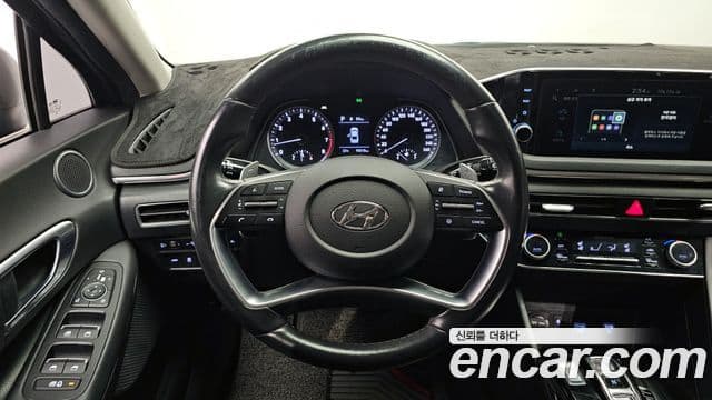 Hyundai Sonata Hybrid 2021 — ფოტო 8/20