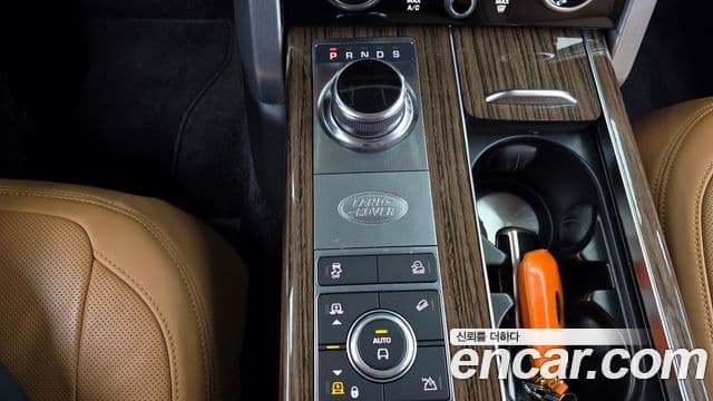 Land Rover Range Rover 2021 — Photo 20/20