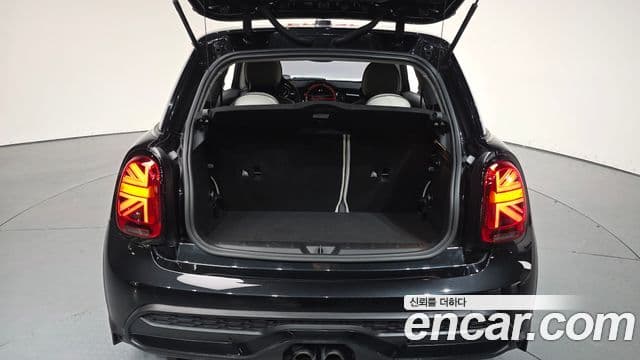 Mini Cooper S 2022 — фото 20 из 20