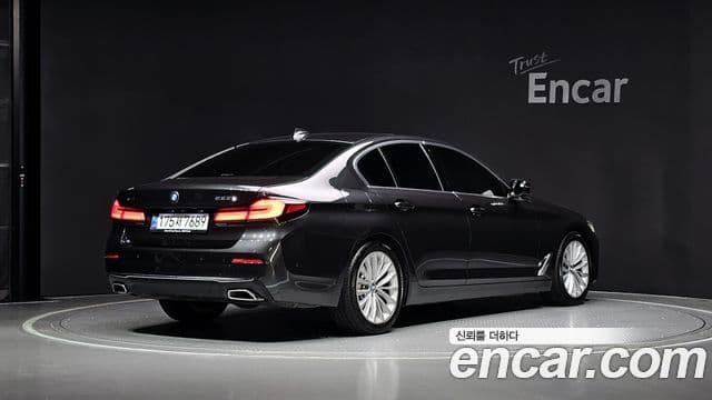 BMW 5 Series 2020 — Şəkil 2/20