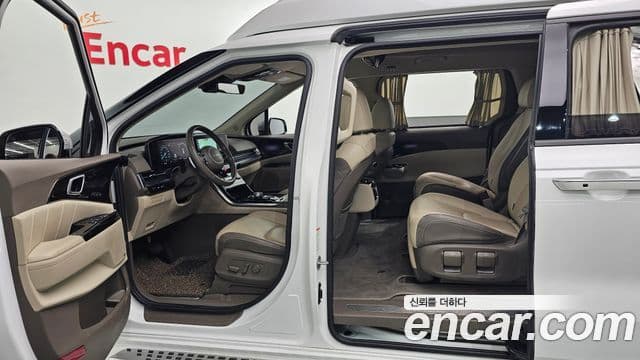 Kia Carnival 2022 — Şəkil 19/20