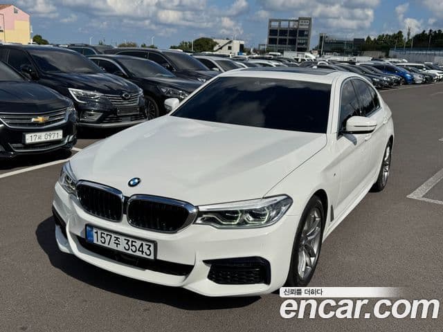 BMW 5 Series 2020 — Şəkil 1/17