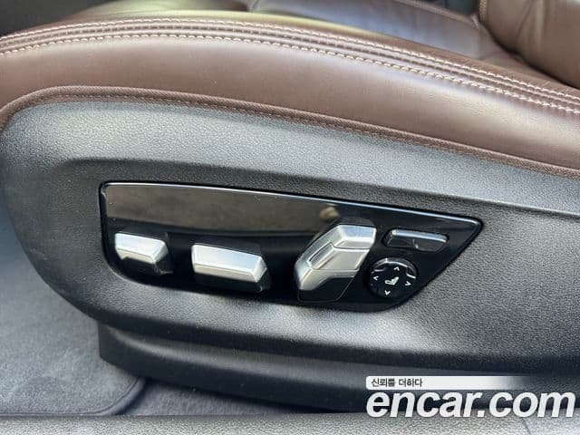 BMW 5 Series 2020 — Şəkil 11/17