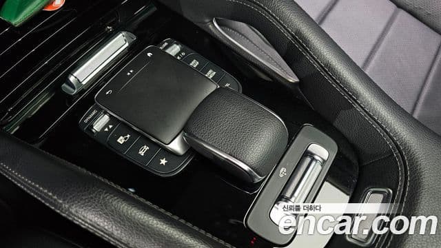 Mercedes-Benz GLE-Class 2021 — ფოტო 18/20