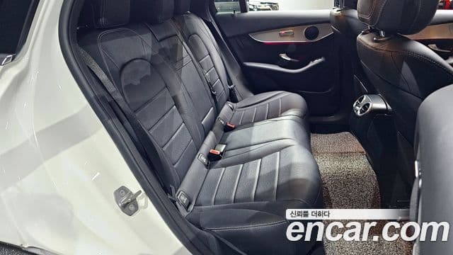 Mercedes-Benz GLC-Class 2020 — Şəkil 19/20