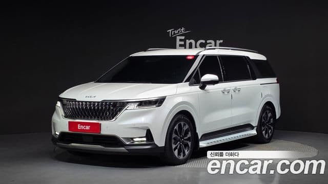 Kia Carnival 2023 — Фото 1/20