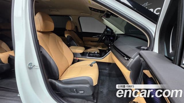 Kia Carnival 2023 — Фото 10/20