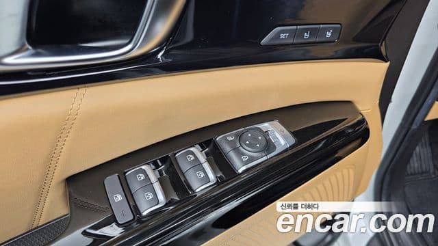 Kia Carnival 2023 — Фото 12/20