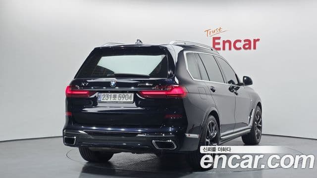 BMW X7 2021 — ფოტო 2/20