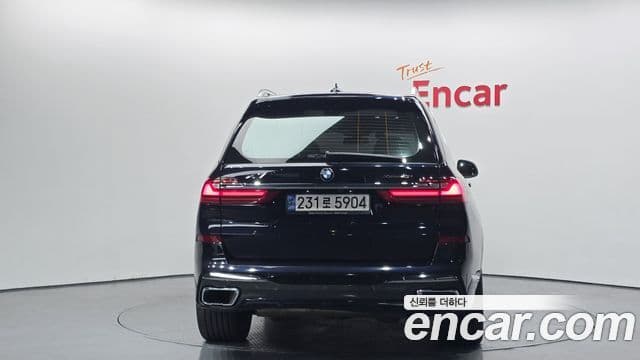 BMW X7 2021 — ფოტო 4/20