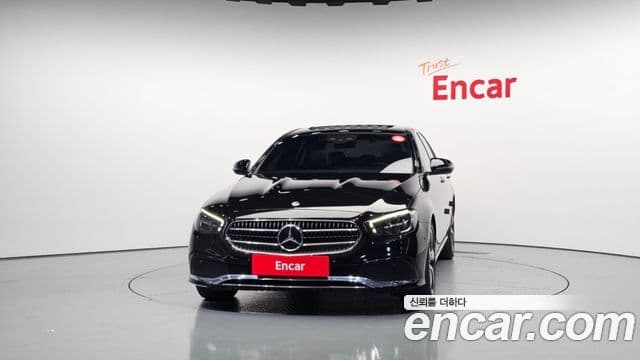 Mercedes-Benz E-Class 2021 — ფოტო 3/20