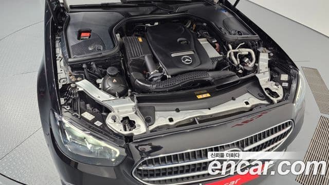 Mercedes-Benz E-Class 2021 — ფოტო 6/20