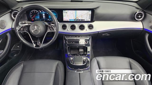 Mercedes-Benz E-Class 2021 — ფოტო 7/20