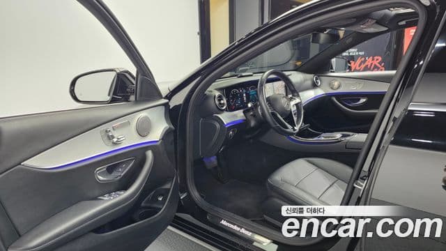 Mercedes-Benz E-Class 2021 — ფოტო 10/20