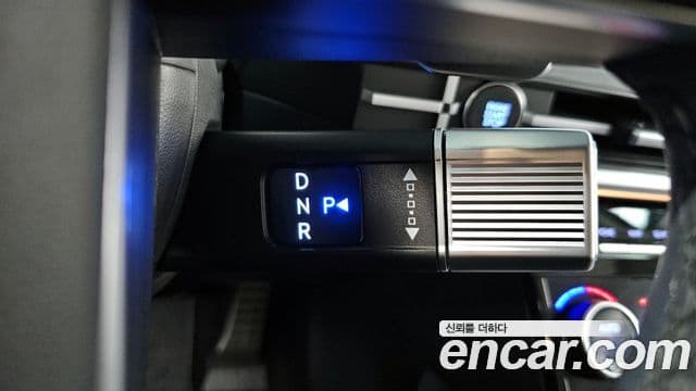 Hyundai Santa Fe 2023 — Şəkil 9/20