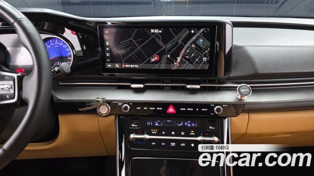 Kia Carnival 2020 — ფოტო 15/20
