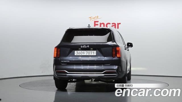 Kia Sorento 2023 — ფოტო 4/20