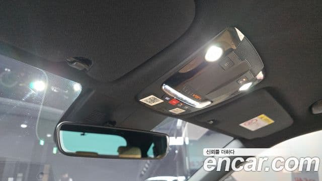 Kia Sorento 2023 — ფოტო 18/20