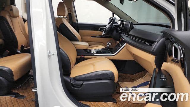 Kia Carnival 2020 — Фото 11/20