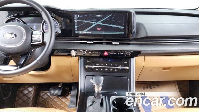 Kia Carnival 2020 — Фото 14/20