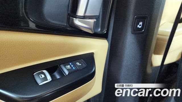 Kia Carnival 2020 — Фото 19/20