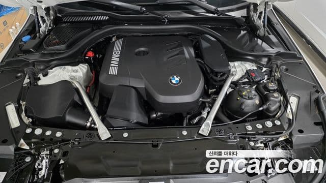 BMW 5 Series 2025 — ფოტო 5/15