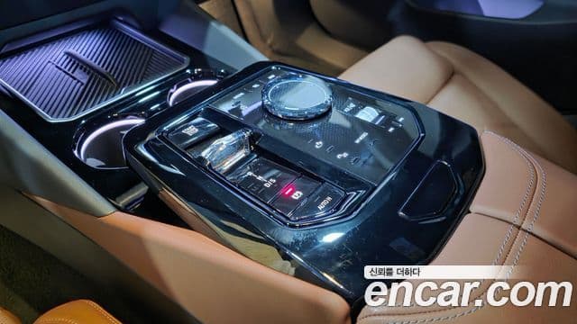 BMW 5 Series 2025 — ფოტო 7/15