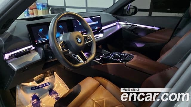 BMW 5 Series 2025 — ფოტო 14/15
