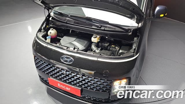 Hyundai Staria 2022 — ფოტო 6/20